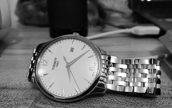 天梭手表发条上紧技巧揭秘：延长腕表寿命的秘诀（图）